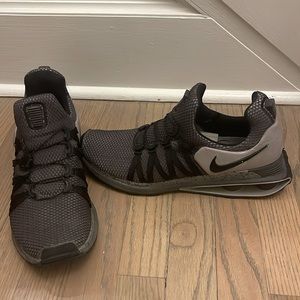 Excellent condition Nike AirMax 9.5